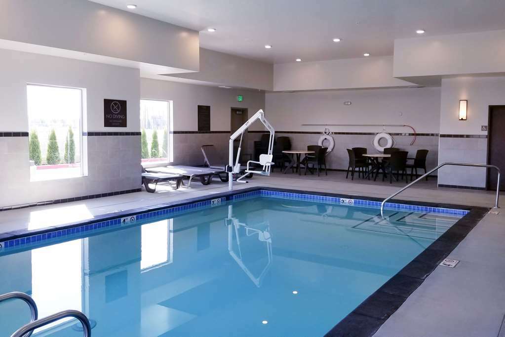 Hotel Comfort Near I-5