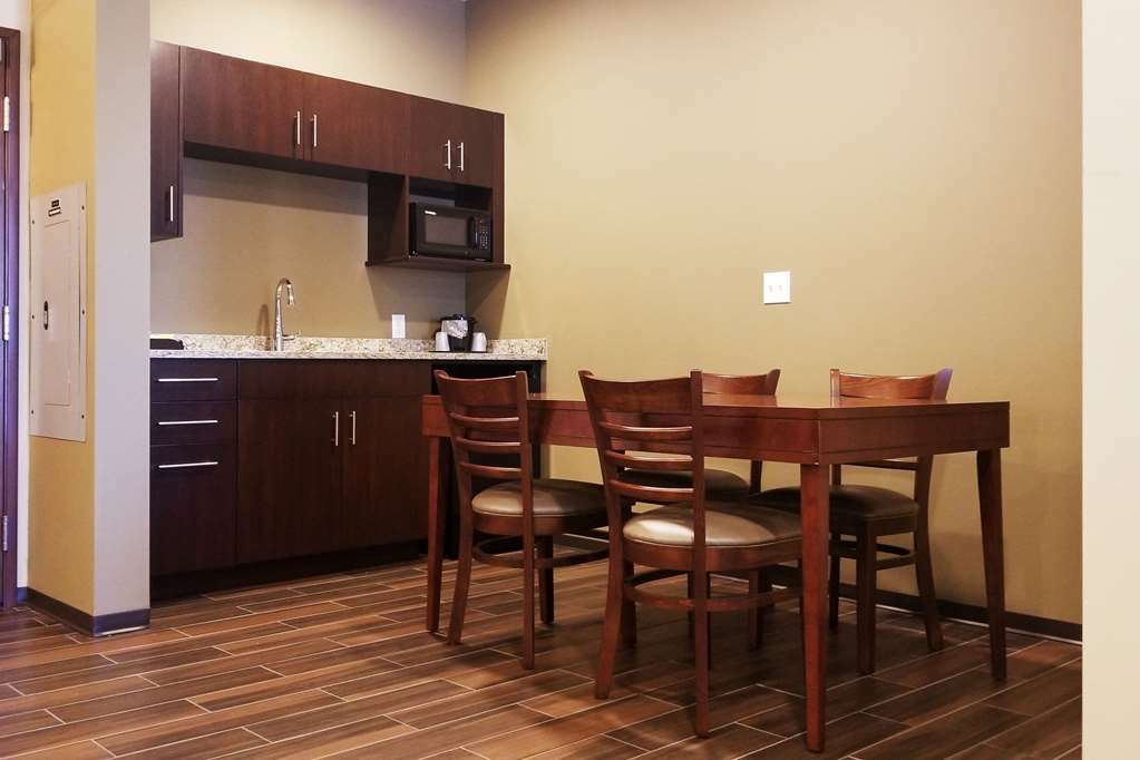 Hotel Comfort Near I-5 3*